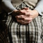 Comment choisir le bon comparateur maison de retraite pour trouver l'établissement idéal ?